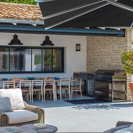 Standing 7 14pers - Piscine Jardin Paysager - Centre Village - Ile De Re - Bois *